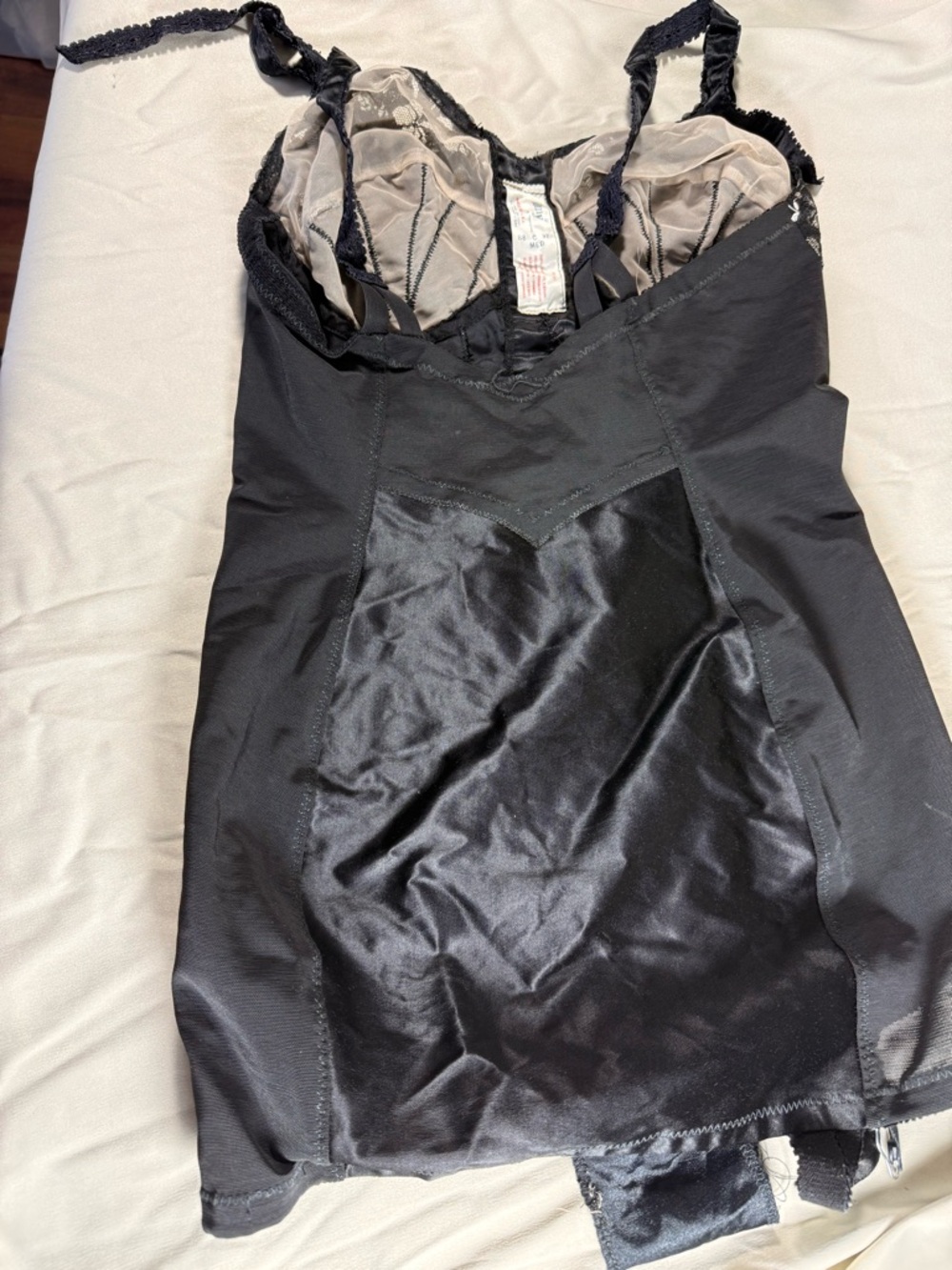 Vintage Black Lace Shaping Girdle with Garter Detail - Picture 9 of 12